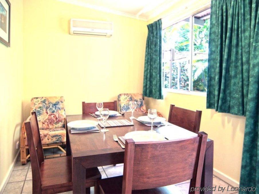 ברום Cable Beachside Villas מראה חיצוני תמונה
