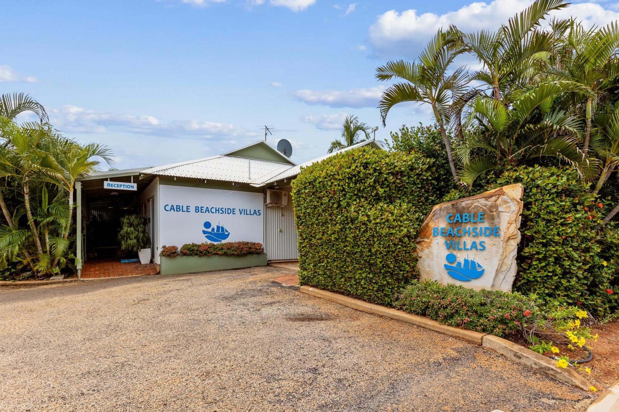 ברום Cable Beachside Villas מראה חיצוני תמונה