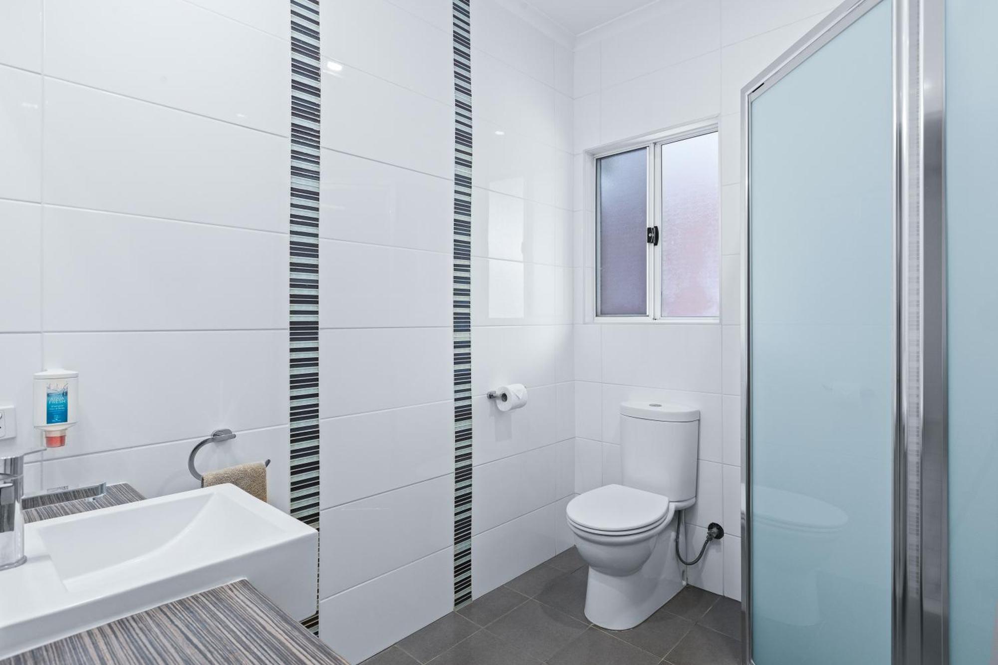 ברום Cable Beachside Villas מראה חיצוני תמונה