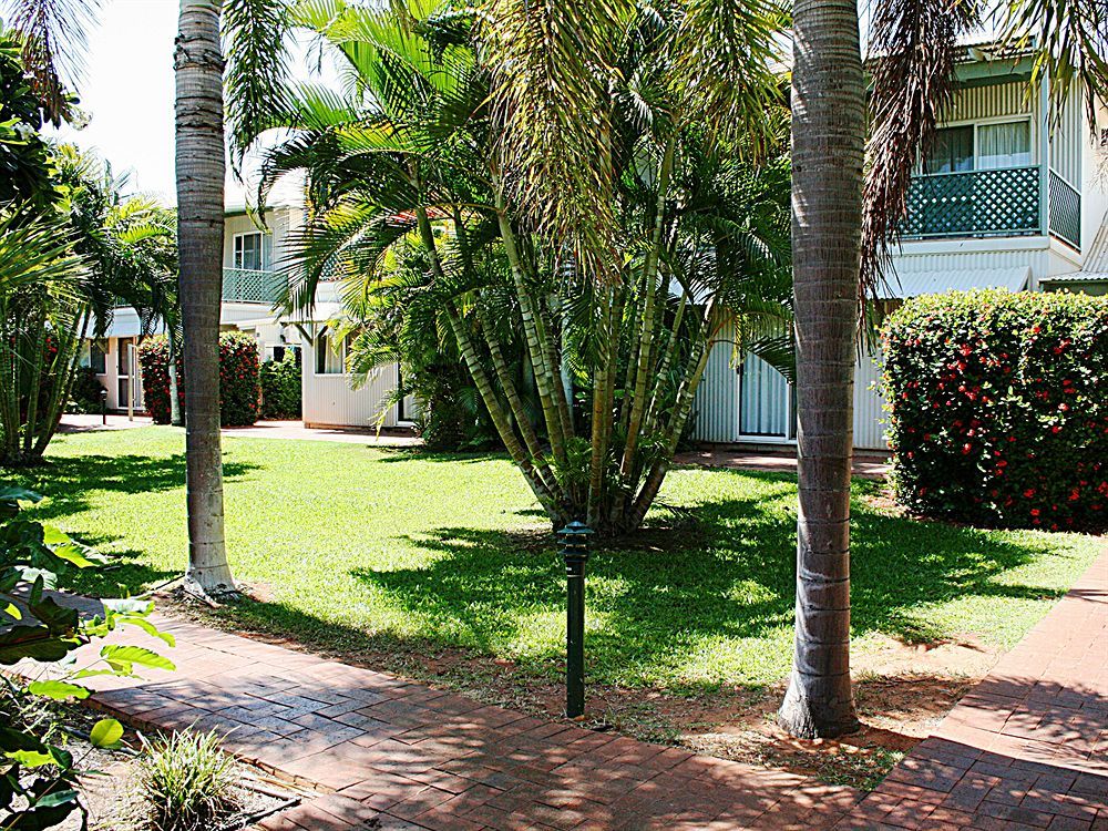 ברום Cable Beachside Villas מראה חיצוני תמונה