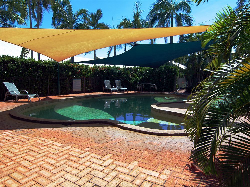 ברום Cable Beachside Villas מראה חיצוני תמונה
