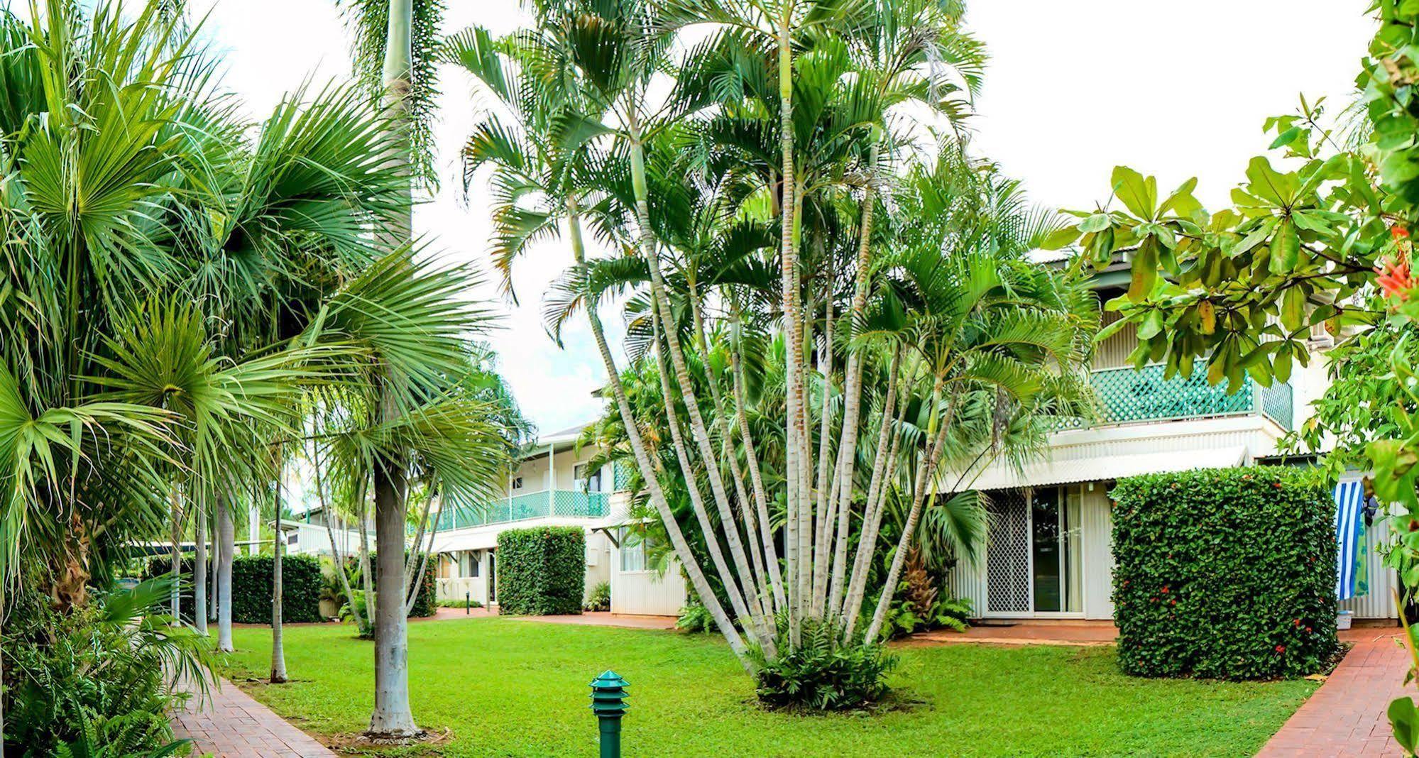 ברום Cable Beachside Villas מראה חיצוני תמונה